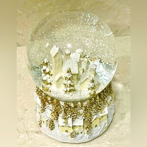 NEW musical Christmas snow globe white, gold, Snowy Winter wonderland, gift!
